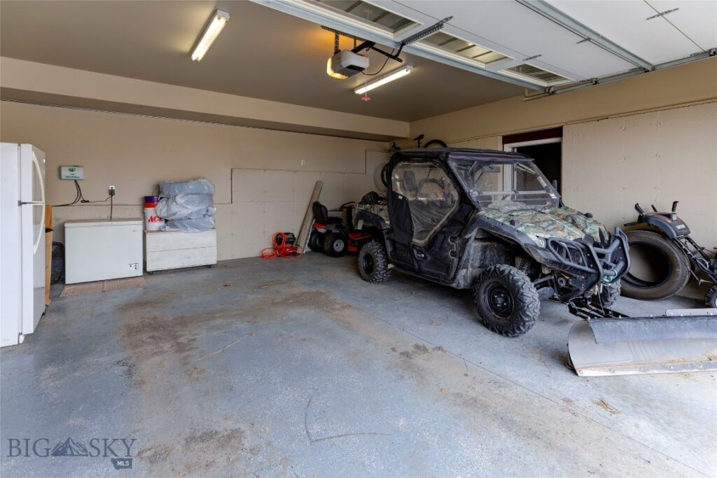 1006 Eagle Court, Livingston MT 59047