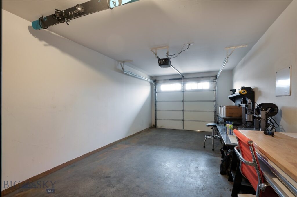 1640 New Holland Drive, Bozeman MT 59718