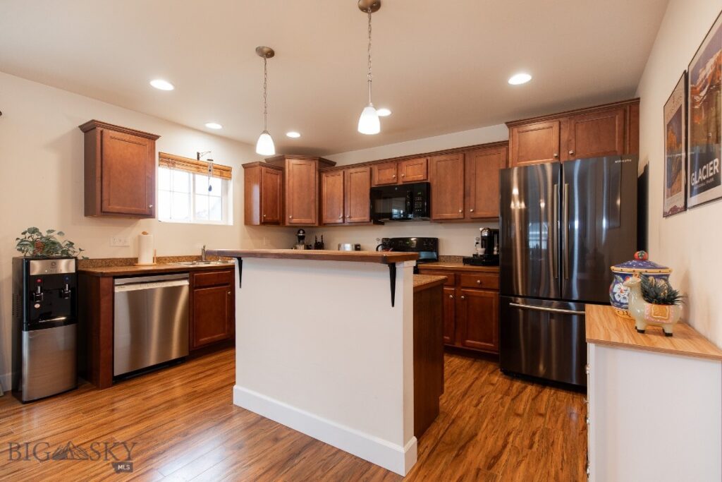 2329 Sturnella Lane, Belgrade MT 59714