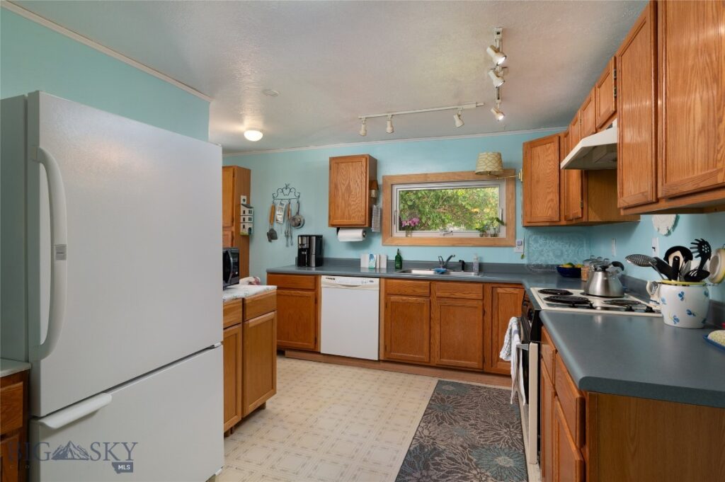 411 S 12th Street, Livingston MT 59047