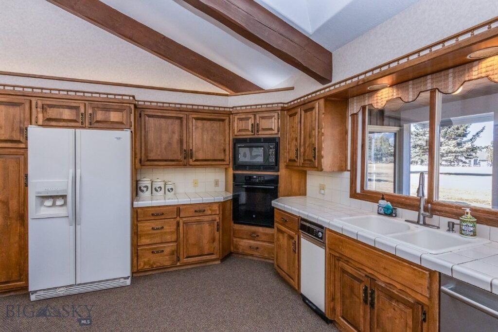 25 Riverside Drive, Bozeman MT 59715