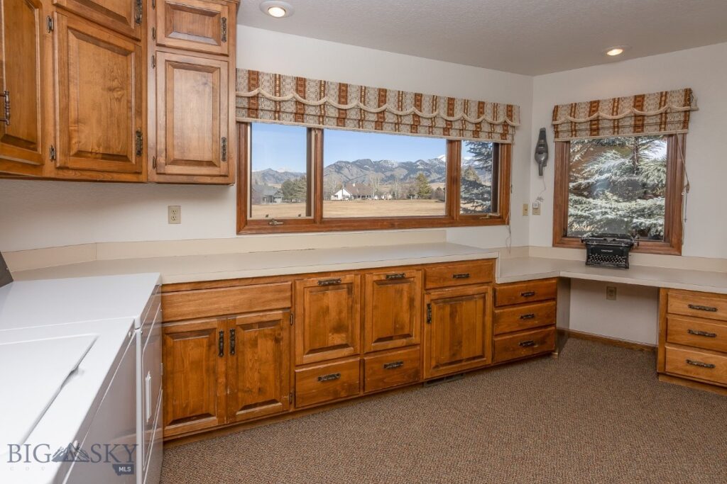25 Riverside Drive, Bozeman MT 59715