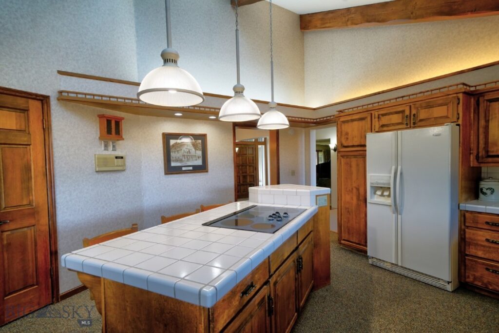 25 Riverside Drive, Bozeman MT 59715