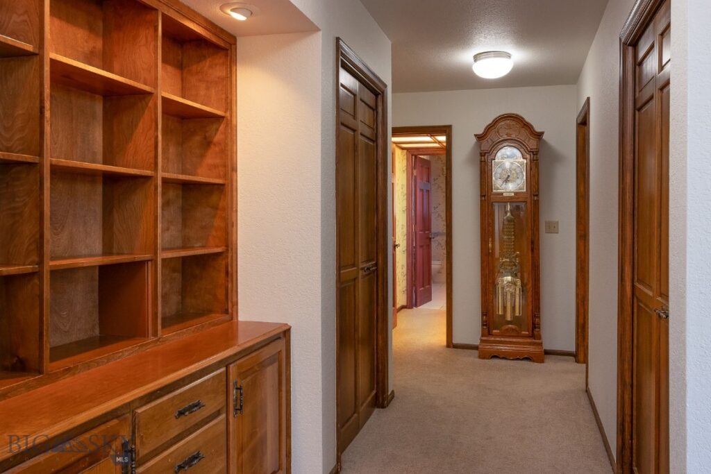 25 Riverside Drive, Bozeman MT 59715