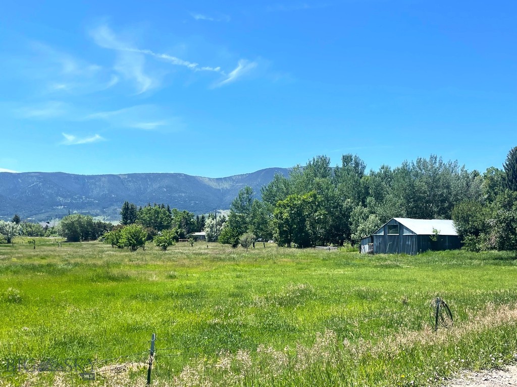 9 & 21 Rogers Lane, Livingston MT 59047