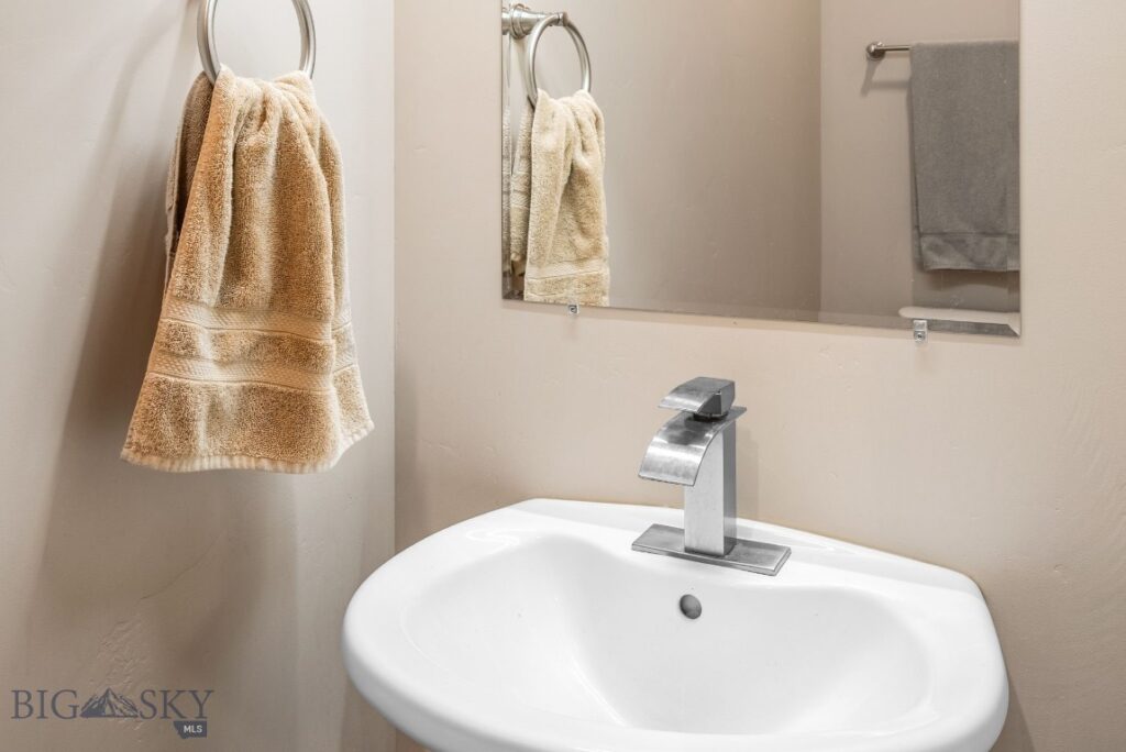 926 Abigail Lane, Bozeman MT 59718