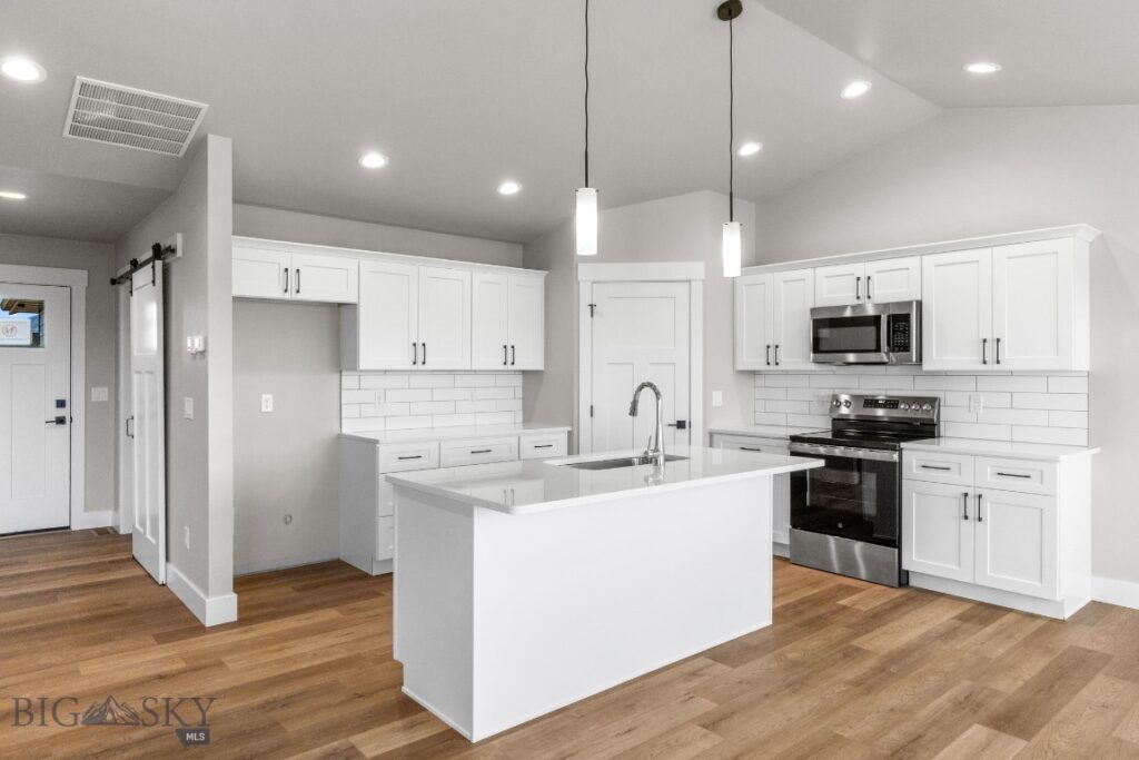 1107 Melissa Way, Belgrade MT 59714