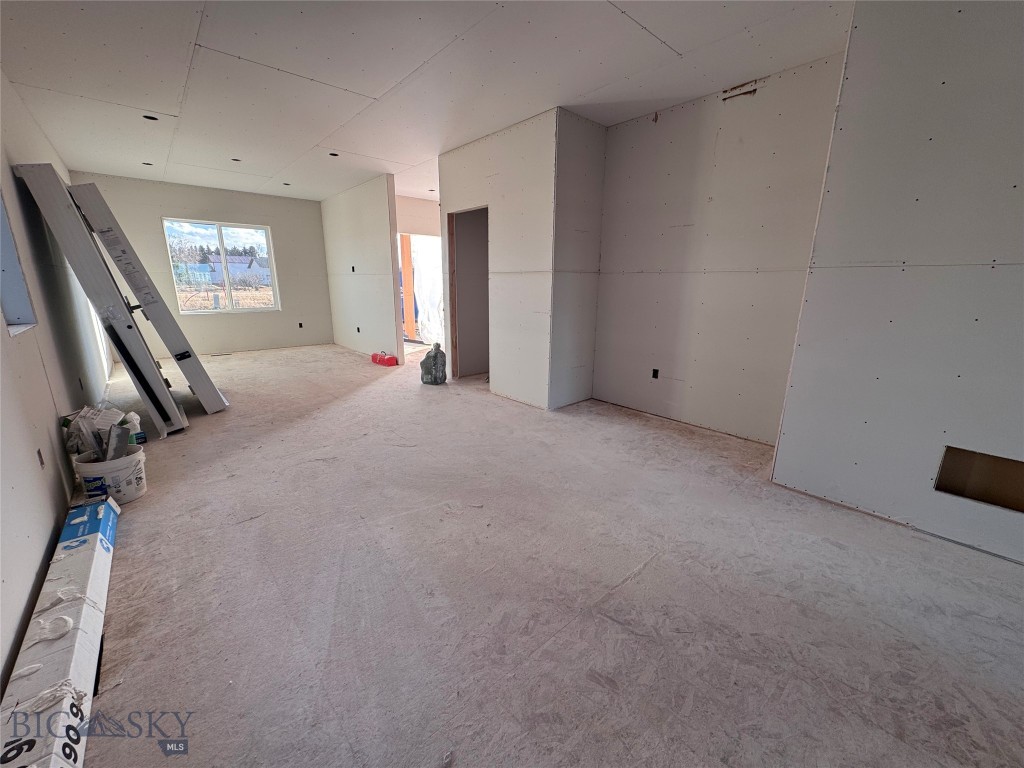 807 Spaniel Lane, Belgrade MT 59714