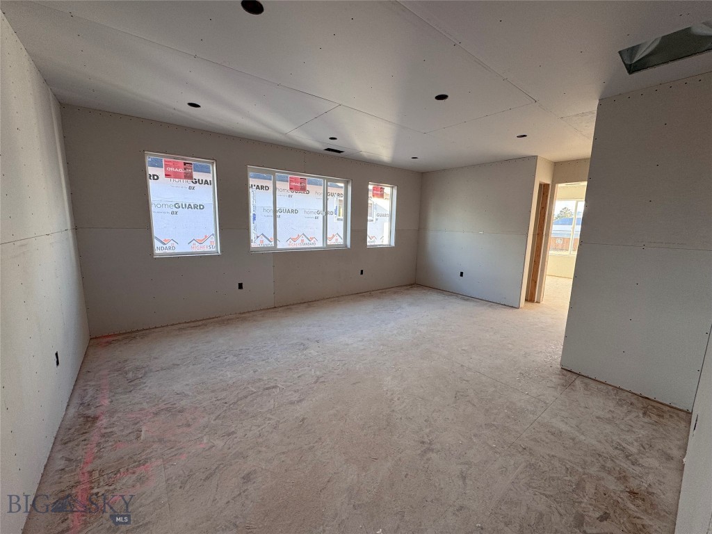 807 Spaniel Lane, Belgrade MT 59714