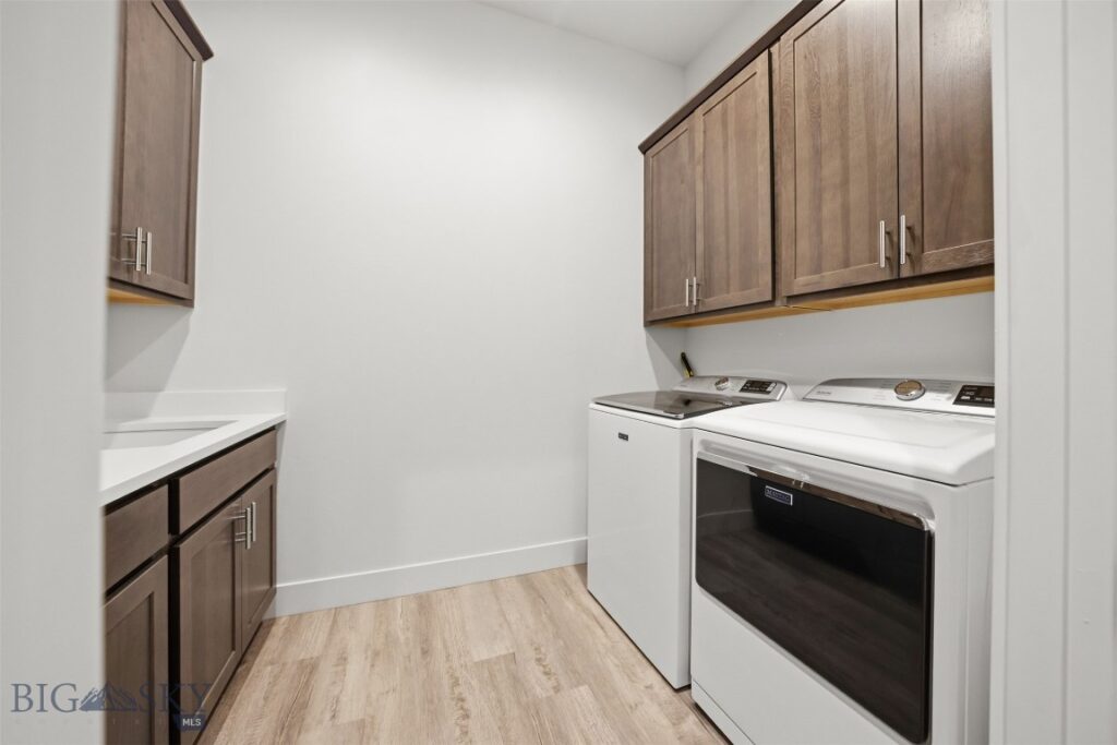 1718 Wyatt Earp Court, Belgrade MT 59714