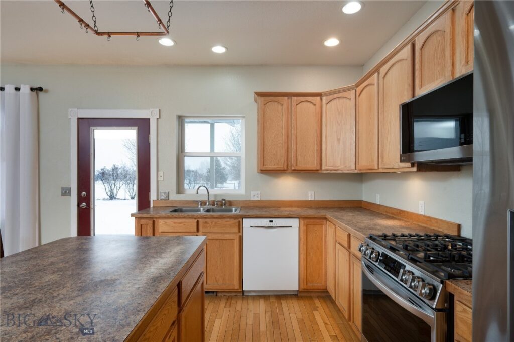 1113 Yellowstone Avenue, Belgrade MT 59714