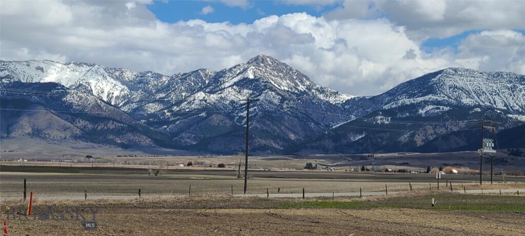 4150 Penwell Bridge Road Road, Belgrade MT 59714