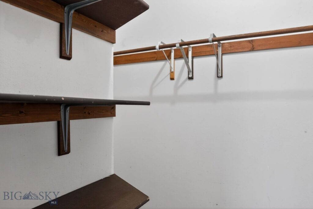 504 Secretariat Circle, Belgrade MT 59714