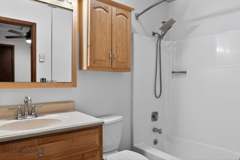 504 Secretariat Circle, Belgrade MT 59714