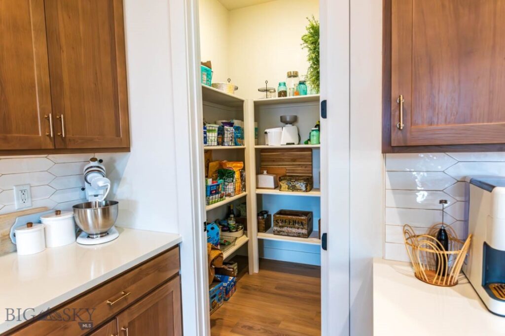 806 Halfpipe Street, Belgrade MT 59714