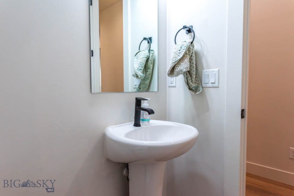 806 Halfpipe Street, Belgrade MT 59714