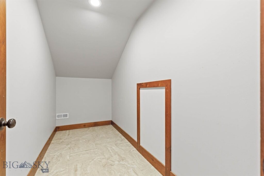 285 Water Fowl Way, Bozeman MT 59718