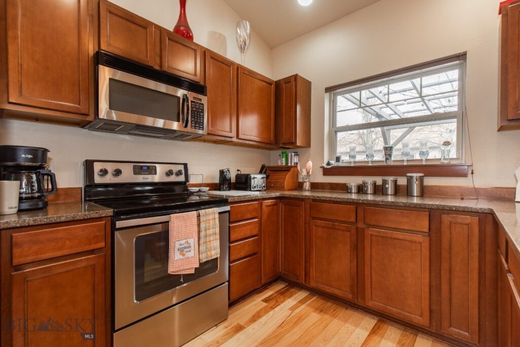 325 Cedar Wood Circle, Bozeman MT 59718