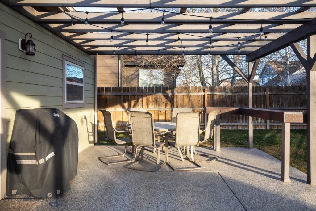 325 Cedar Wood Circle, Bozeman MT 59718