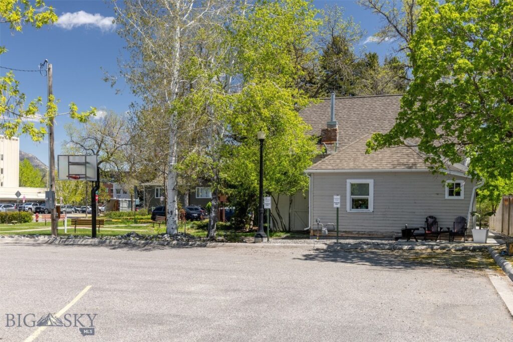 209 S Tracy, Bozeman MT 59715