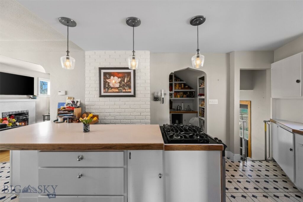 321 S 3rd Street, Livingston MT 59047