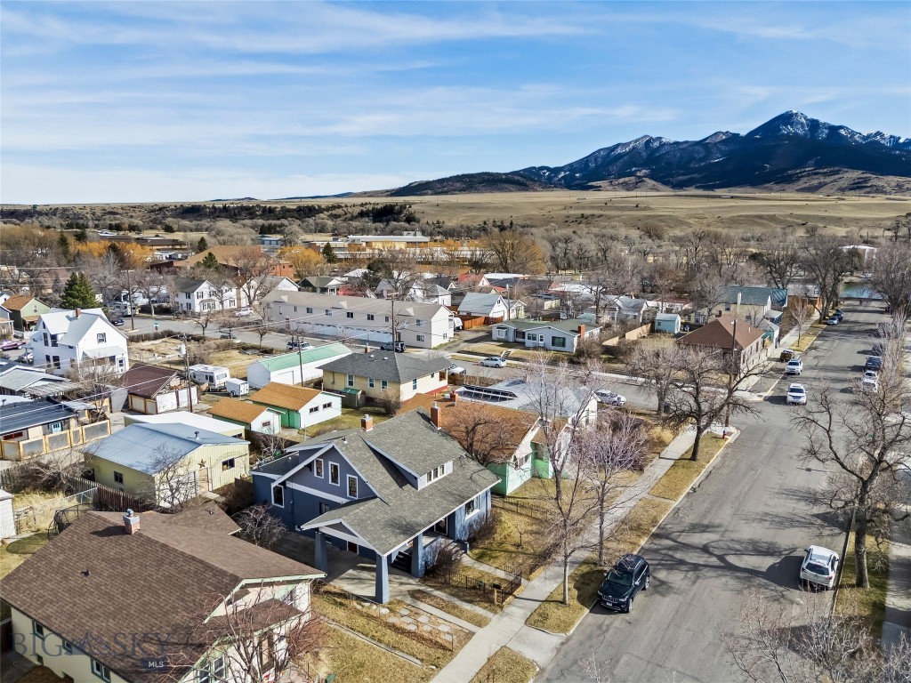321 S 3rd Street, Livingston MT 59047