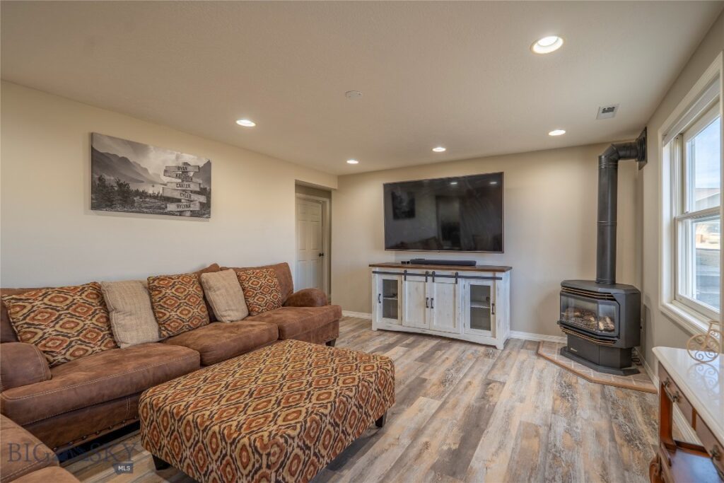 36 Kindsfather Drive, Livingston MT 59047