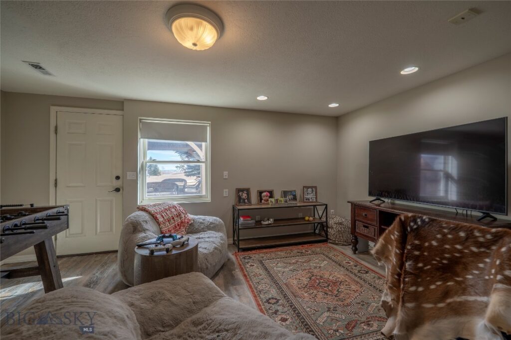 36 Kindsfather Drive, Livingston MT 59047