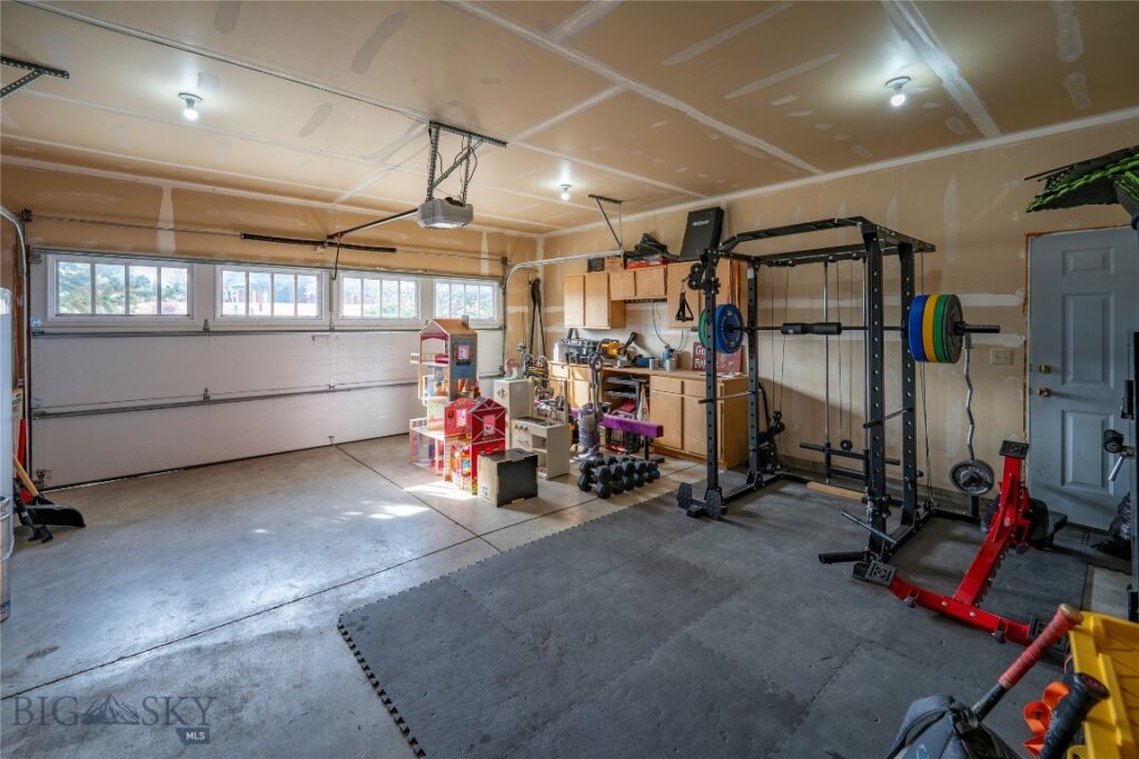 36 Kindsfather Drive, Livingston MT 59047