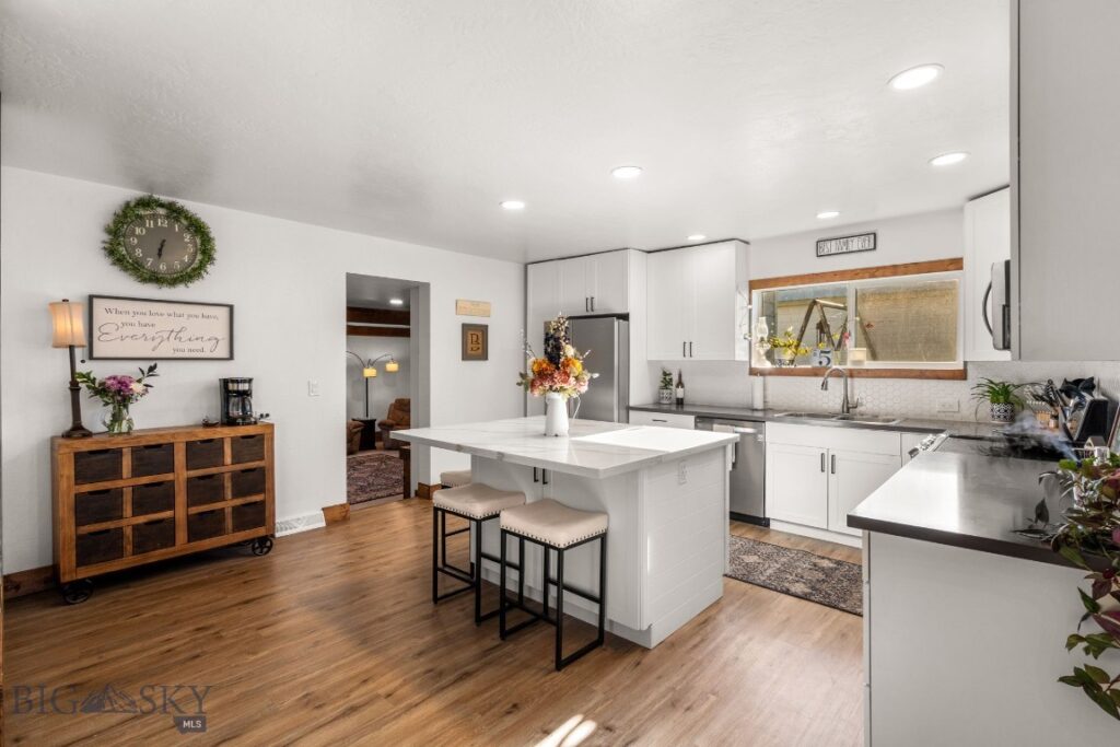 91 E Allison Avenue, Belgrade MT 59714