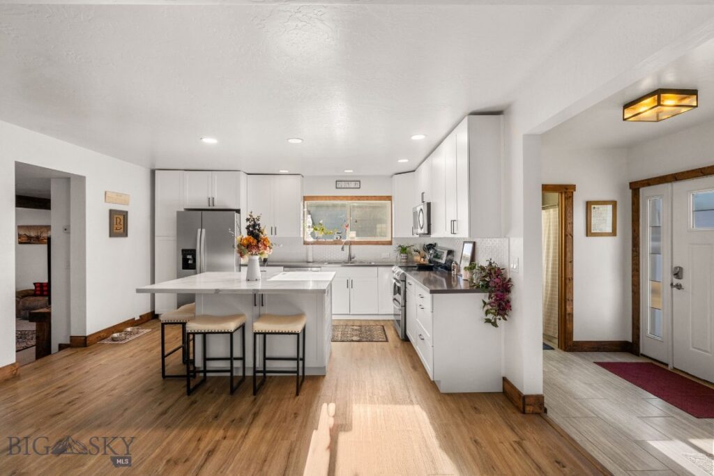 91 E Allison Avenue, Belgrade MT 59714