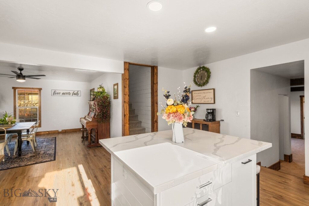 91 E Allison Avenue, Belgrade MT 59714