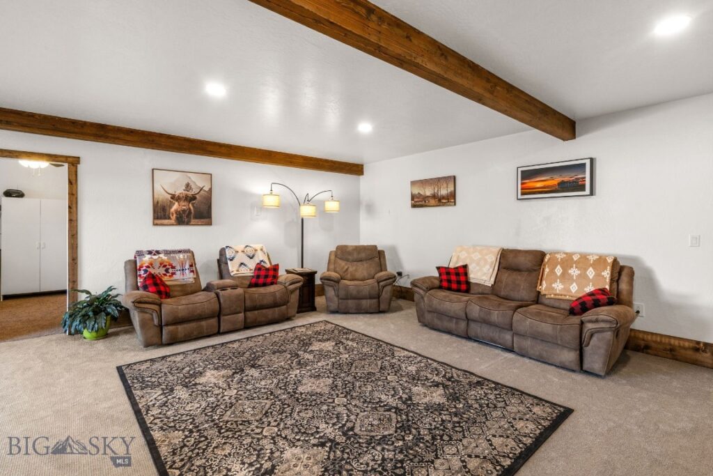 91 E Allison Avenue, Belgrade MT 59714