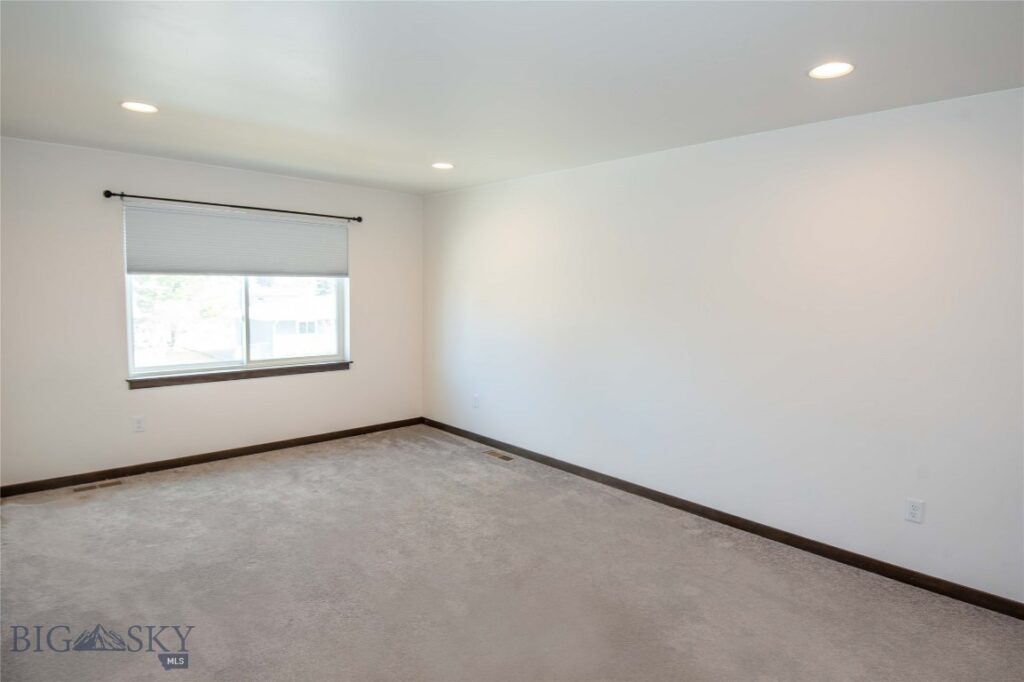 702 Yellowstone Avenue, Belgrade MT 59714