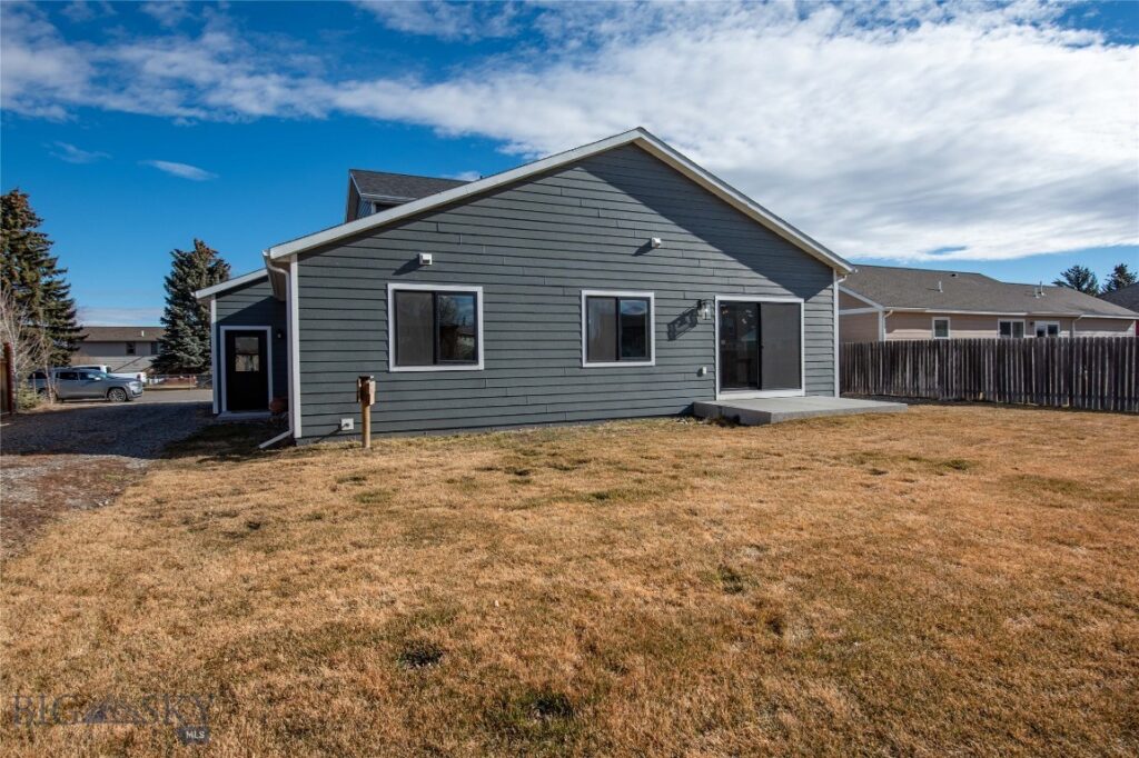 702 Yellowstone Avenue, Belgrade MT 59714