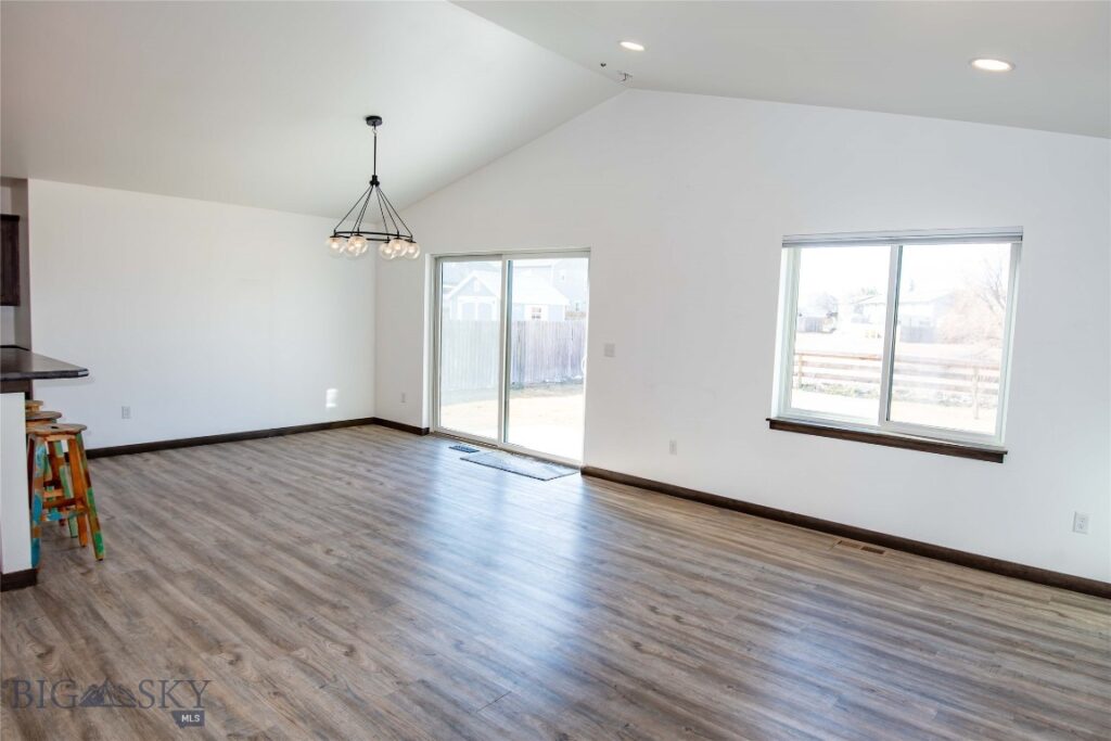 702 Yellowstone Avenue, Belgrade MT 59714