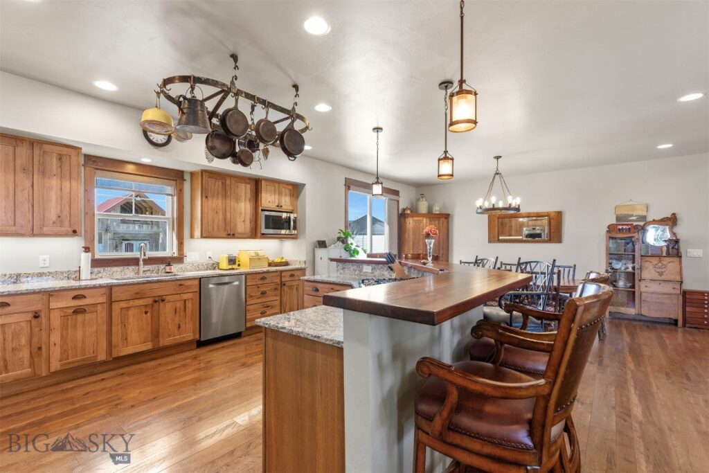 1707 Roundup Boulevard, Belgrade MT 59714