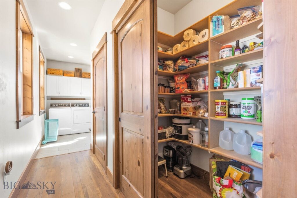 1707 Roundup Boulevard, Belgrade MT 59714