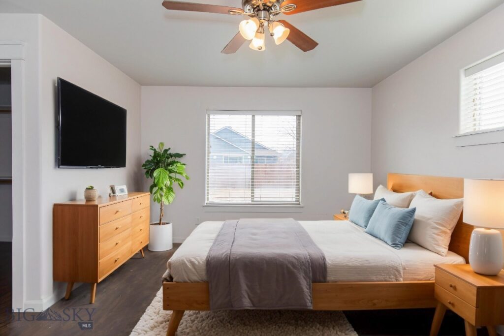 1718 Shelby Avenue, Belgrade MT 59714