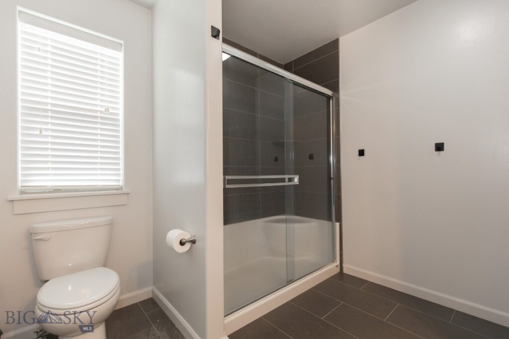 1718 Shelby Avenue, Belgrade MT 59714