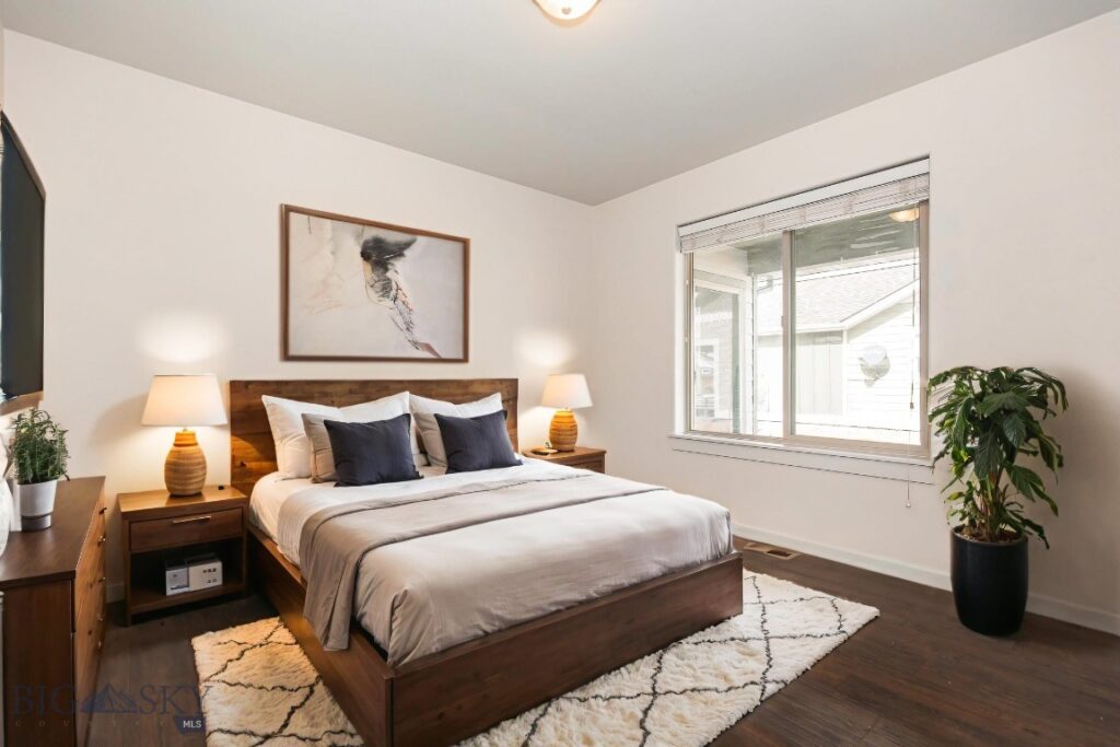 1718 Shelby Avenue, Belgrade MT 59714