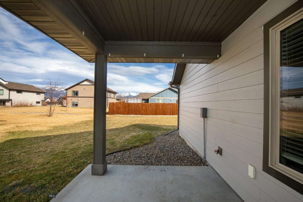 1718 Shelby Avenue, Belgrade MT 59714