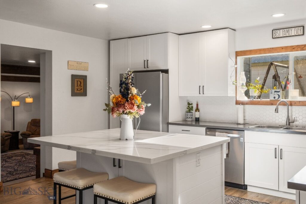 91 E Allison Avenue, Belgrade MT 59714