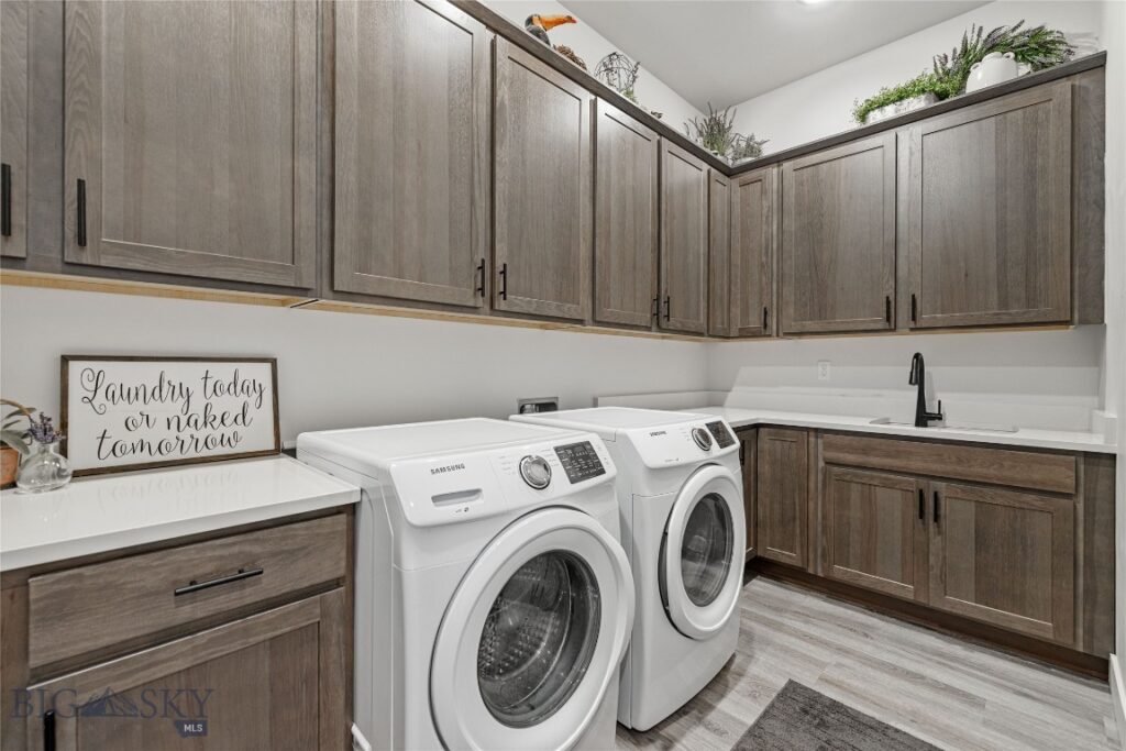 1711 Wyatt Earp Court, Belgrade MT 59714