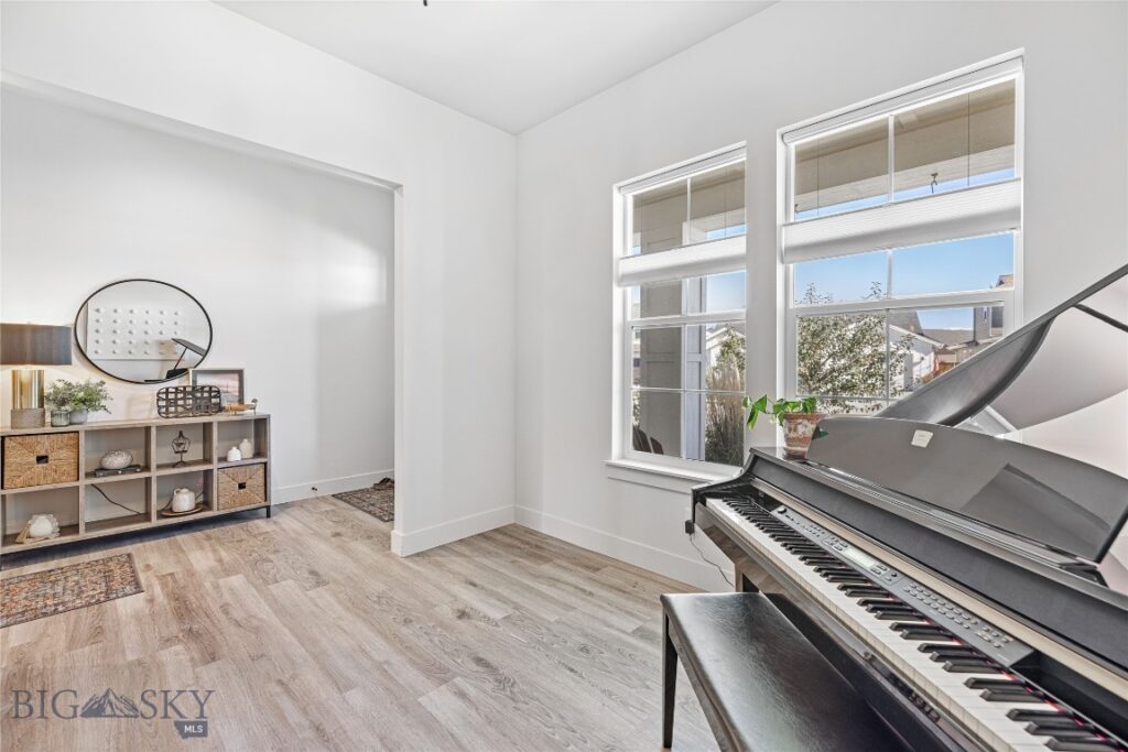 1711 Wyatt Earp Court, Belgrade MT 59714