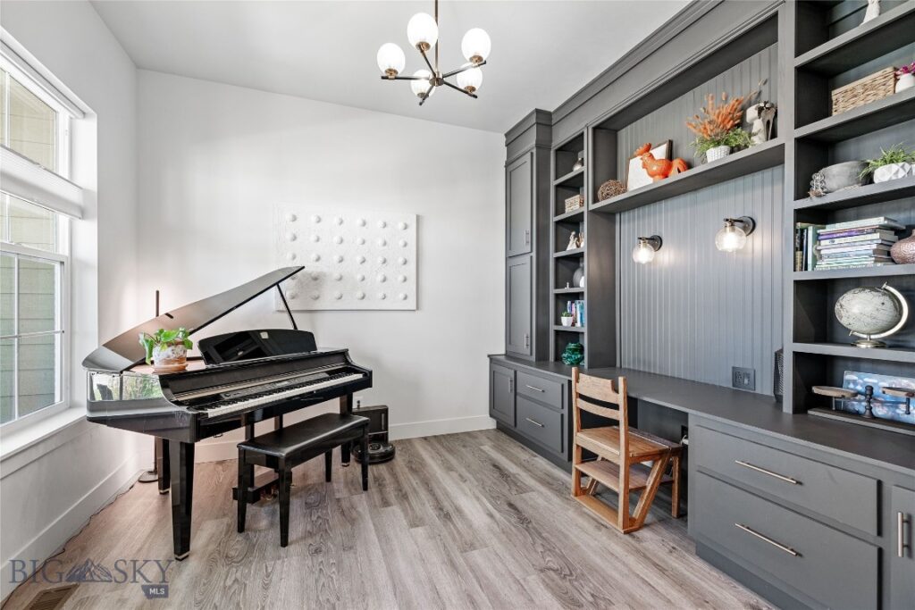 1711 Wyatt Earp Court, Belgrade MT 59714