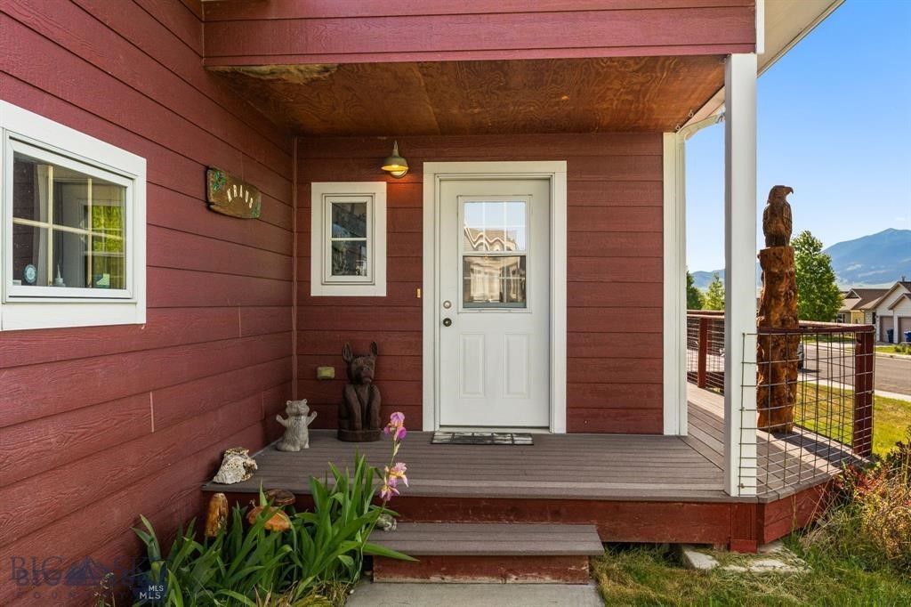 702 Nebula Street, Livingston MT 59047