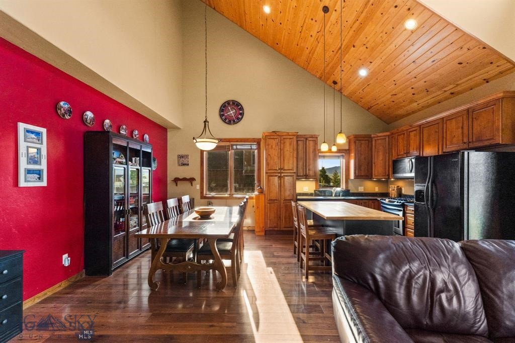 702 Nebula Street, Livingston MT 59047