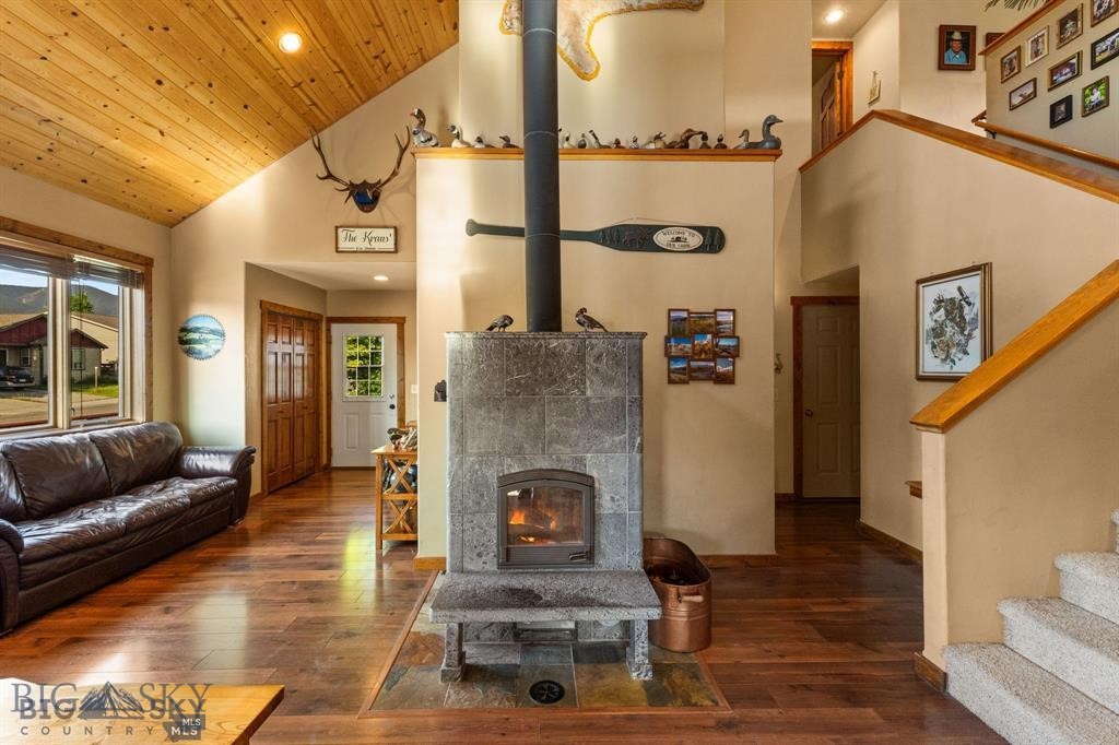 702 Nebula Street, Livingston MT 59047