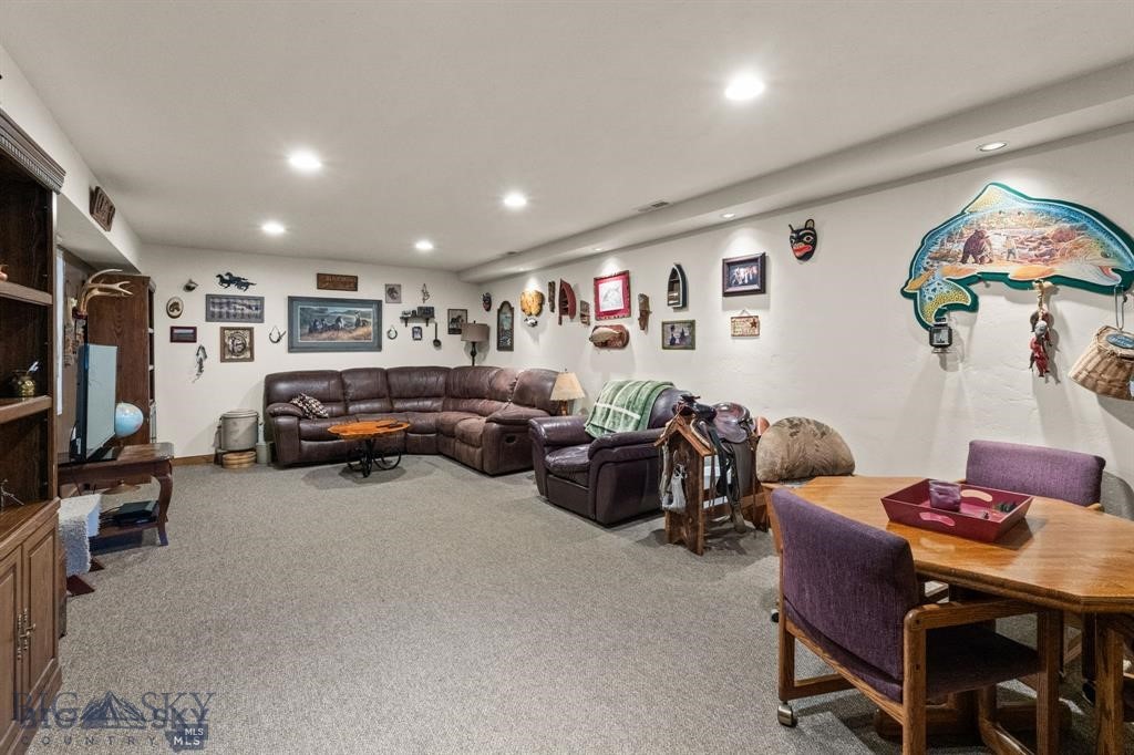 702 Nebula Street, Livingston MT 59047